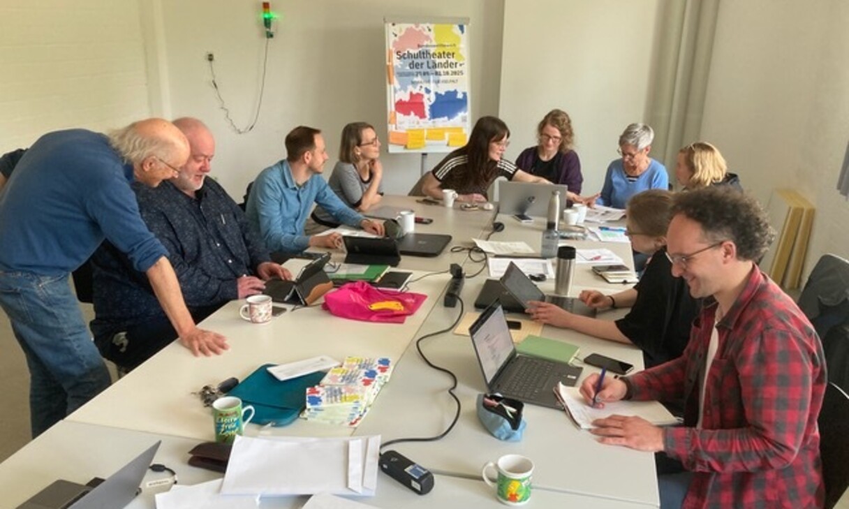 Team Niedersachsen in Arbeit... Team Niedersachsen in Arbeit...