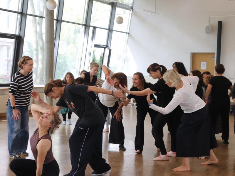 Einblicke in den Workshop: Tanztheater erleben – Symbolbild