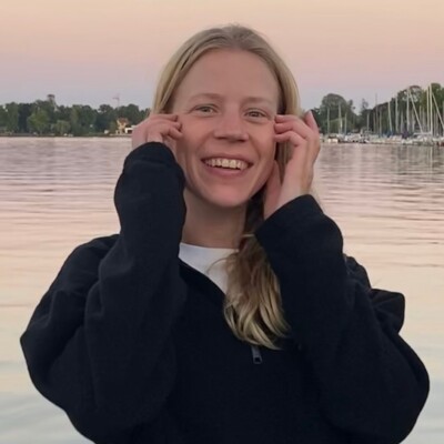 Cindy Reinhardt 
      (sie/ihr)