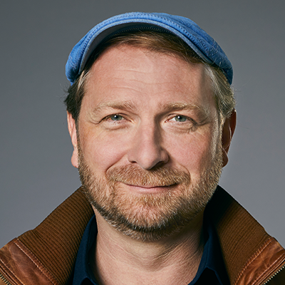 Nils Rottgardt 
      (er/ihm)