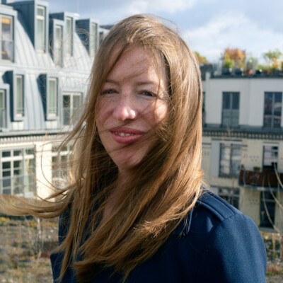 Elise v. Bernstoff 
      (sie/ihr)