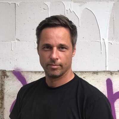 Sebastian Matthias 
      (er/ihm)