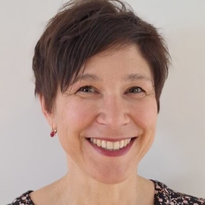 Anne Koch 
      (sie/ihr)